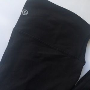 Mid-Rise Lululemon Wunder Under